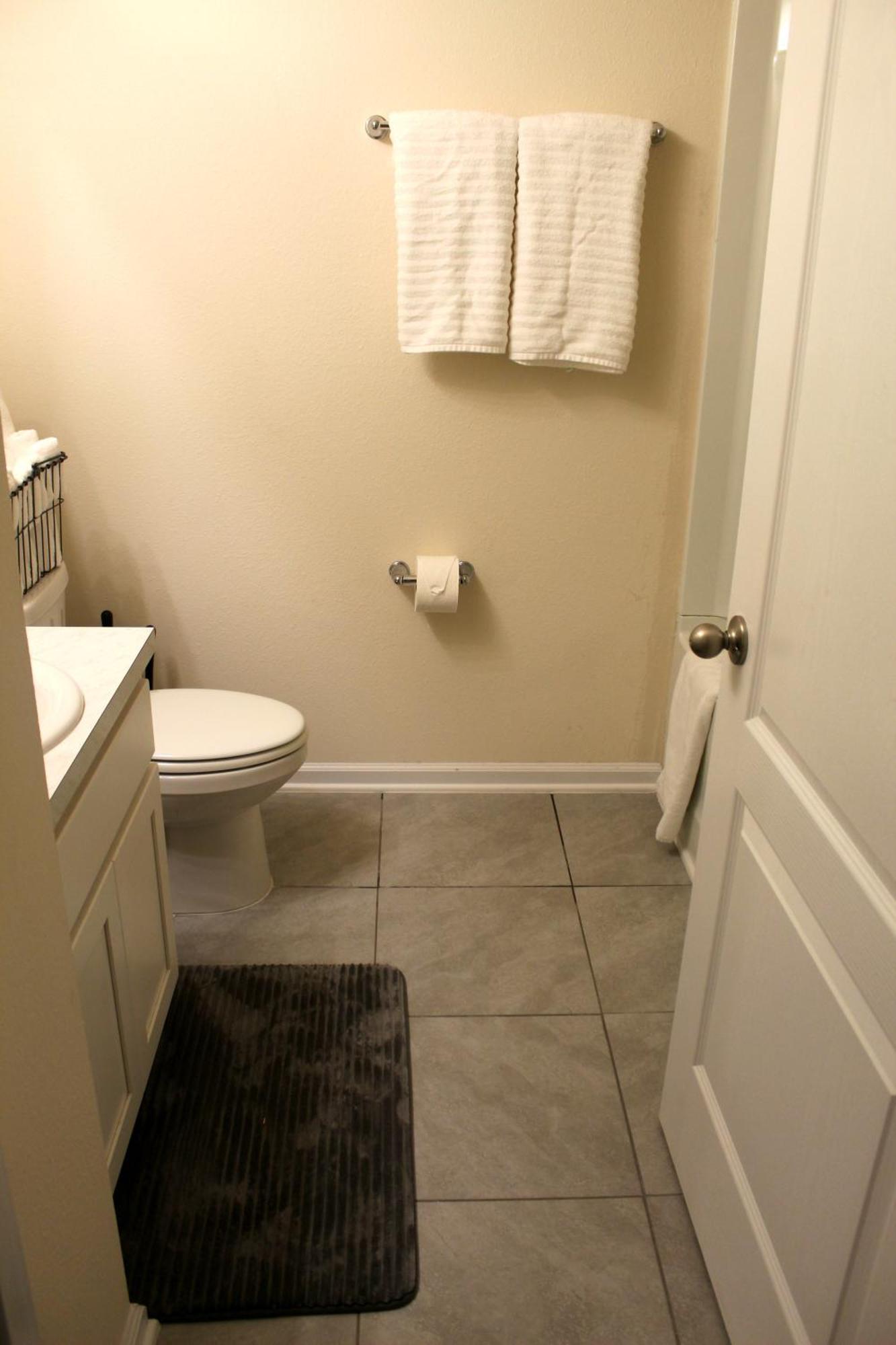 Orange Park Townhome Vacation Rental With Patio! ภายนอก รูปภาพ