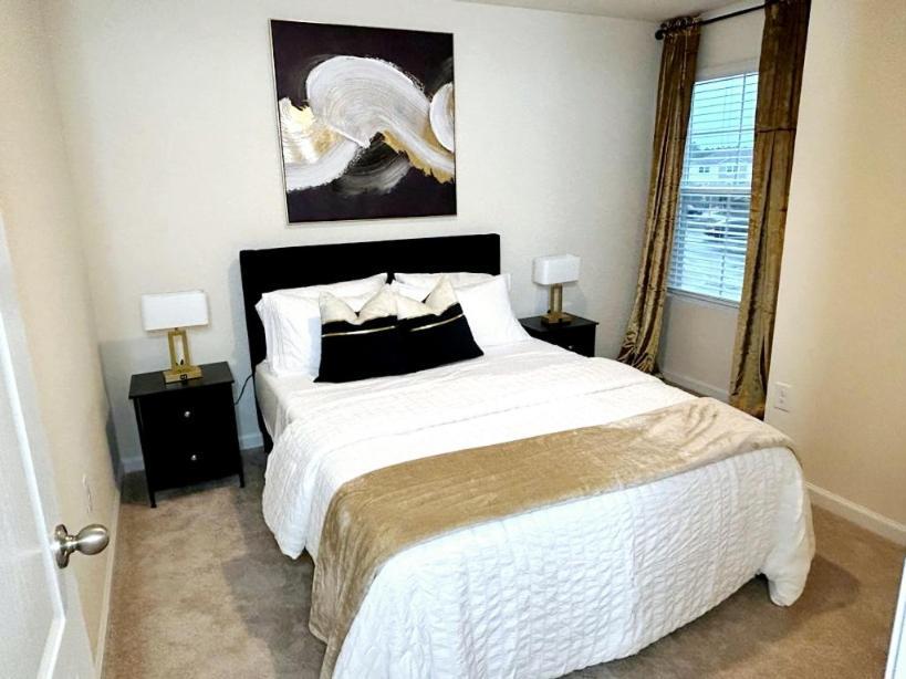 Orange Park Townhome Vacation Rental With Patio! ภายนอก รูปภาพ
